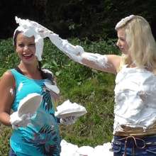 LiquidX: Lisa and Louise Piefight