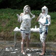 LiquidX: Lisa and Louise Piefight