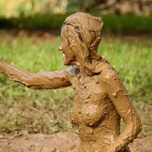 DuncanEdwards: Sam and May on the Mud Pole