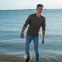 Wet Live Team: Ruslan Loves to Splash in the Water Dressed!  Full