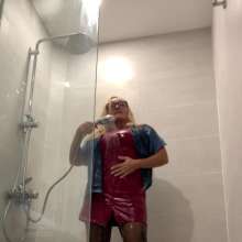 Wet_look_elena: Shower in Red Dress