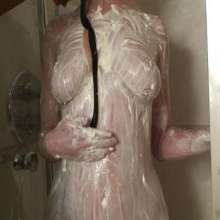 MissT: Sploshing Booth