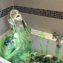 TheGungeZone: The Mega Gunge Quiz: Rebecca Vs Chloe