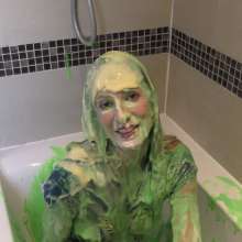 TheGungeZone: The Mega Gunge Quiz: Rebecca Vs Chloe