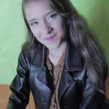 lovingmessy4you: Yukky Things on My Leather Set and My Hair
