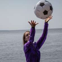 Wet Live Team: Anhelina in Leggings Swam and Played with a Ball, Sport