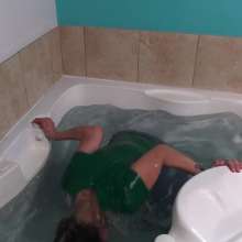 TheGungeZone: Ariel's Hot Tub Fun with Head Dunks