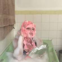 Thefetishgirl: Bubble Bath and Pies