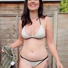 WAMfuns Messy Forfeits: Erin's Bikini Forfeit