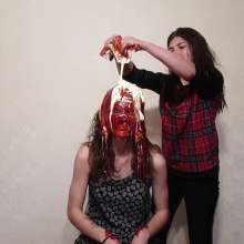 Top Messy Girls: Massaging Products into Hair