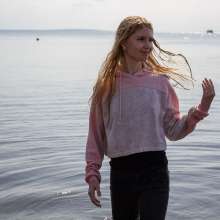Wet Live Team: Nastya's Gorgeous Public Wetting Was Very Hot