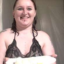 Djmeak: Pix Pie Her Higher and Lower