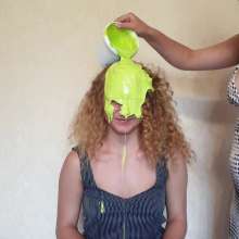 Top Messy Girls: Rubbed Slime into Curly Hair