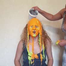 Top Messy Girls: Rubbed Slime into Curly Hair