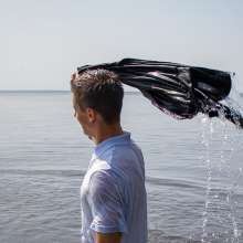 Wet Live Team: Ruslan Bathed in Wet Polo Enlightened a Strong Body