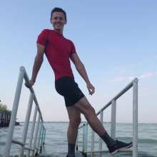 Wet Live Team: Ruslan Goes in for Sports and Gets Wet in UnderArmor Lycra