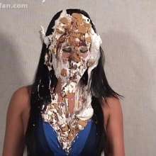Anglefan: Danielle pied in her black and blue dress