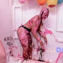 Darla DeVour: Xia Gets Trashed with Mystery Mess Balloons