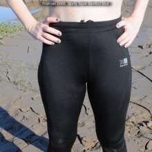 DungeonMasterOne: Susie, in yoga pants, barefoot in the mud!