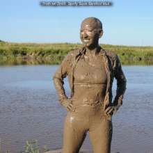 DungeonMasterOne: Susie, in yoga pants, barefoot in the mud!