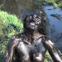 WSMProductions: Dee Is a Very Muddy Dancer