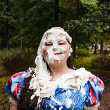 JD and Messy Andi: Trick or Treat?  Snow White Edition
