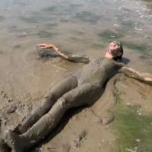 Wamgirlx: Estuary Mud Girl Playing in the Nude