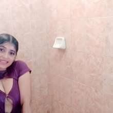 WetPlace: Jazminss Jeans Shorts Shower