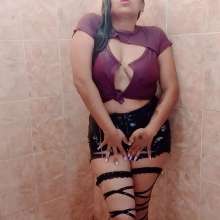 WetPlace: Jazminss Jeans Shorts Shower