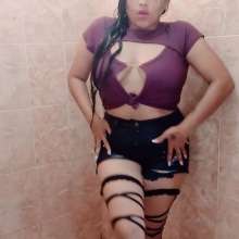 WetPlace: Jazminss Jeans Shorts Shower