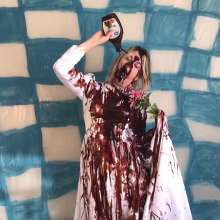 RevSlymsford: Kaydens' Wedding Gown Destruction: From White To Chocolate!