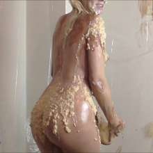 RevSlymsford: Liz Rainbow Strips Naked, Self-trashes and Wanks