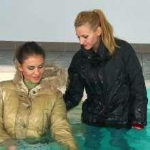 Lara_eurowam: Maya Is Kissing with Her Girlfriend