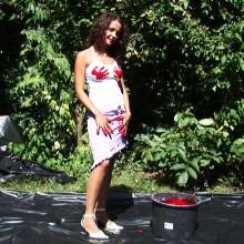 Lara_eurowam: Me Again Covering Myself with Red Slime
