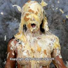 SlapstickStuff: Jasmine Vs. King Tut: Yes, She's Topless.