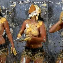 SlapstickStuff: Jasmine Vs. King Tut: Yes, She's Topless.