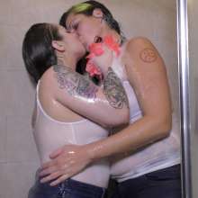 alexisrain: Vanessa and Buttercup: Shower Fun