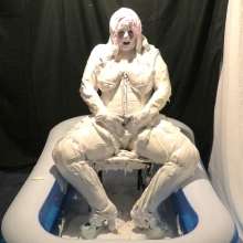CheekyLuna: CheekyLuna's Pie Per Reply Burlesque Meets 78 Pies