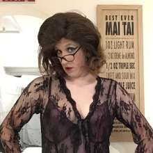 SmokySharon: Sharon needs you!  Messy session ideas :)