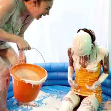 April Feelix: Making Pancakes with Charlotte Rose