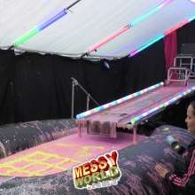 LiquidX: A Giant Noughts and Crosses Game, Entirely Made of Slime