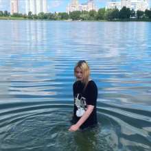 Wet Live Team: Model Alice Is All Wet in Her Casual Outfit
