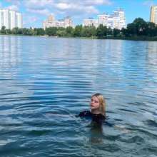 Wet Live Team: Model Alice Is All Wet in Her Casual Outfit