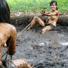 dlodoski: Cherry and Merlissa--Peat Pit Tug of War--Photos