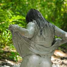 dlodoski: Mina and Her Stuck Messy Dress--Photos