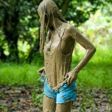 dlodoski: May and Her Mud Addiction--Photos