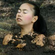 dlodoski: Nicole and Her Peat Addiction--Photos