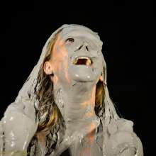 dlodoski: Star, Overhead POV in the Mud Tub (BTS)--Photos