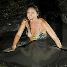 dlodoski: Three Girl Bleck Stomping--Photos