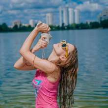 Wet Live Team: Natashka and Beach Wet Fun--wetlook Girl